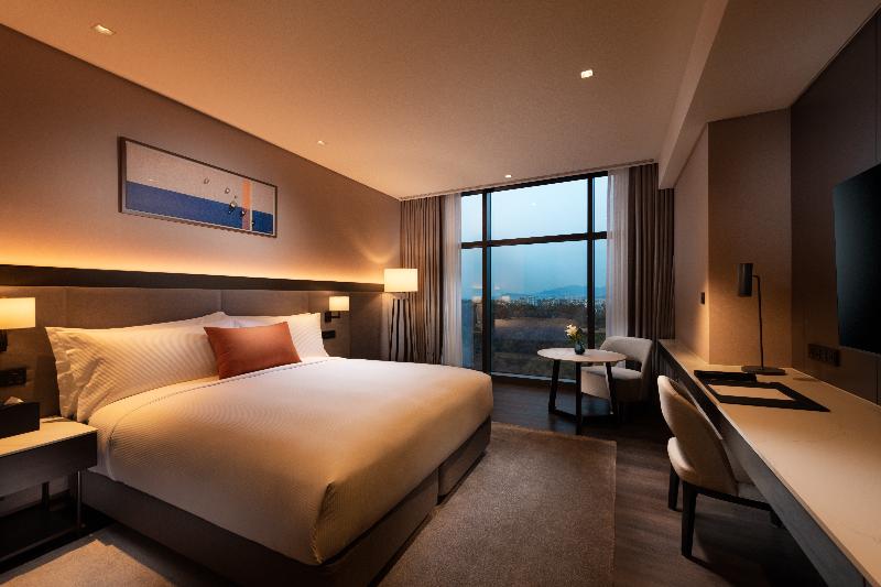 Doubletree By Hilton Seoul Pangyo image