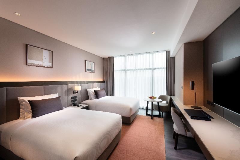 Doubletree By Hilton Seoul Pangyo image