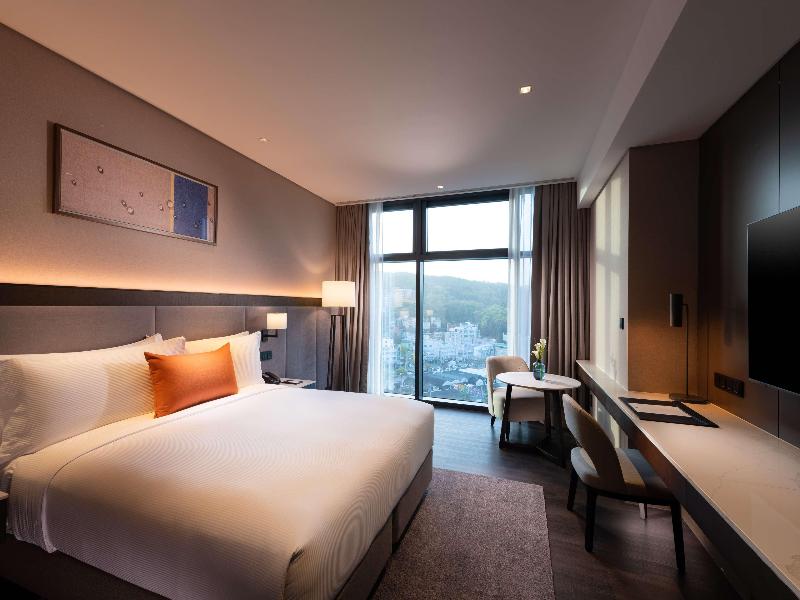 Doubletree By Hilton Seoul Pangyo image