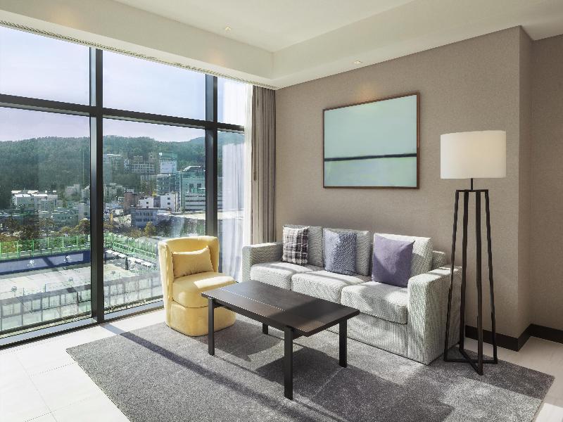 Doubletree By Hilton Seoul Pangyo image
