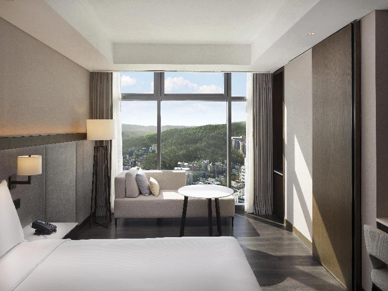 Doubletree By Hilton Seoul Pangyo image