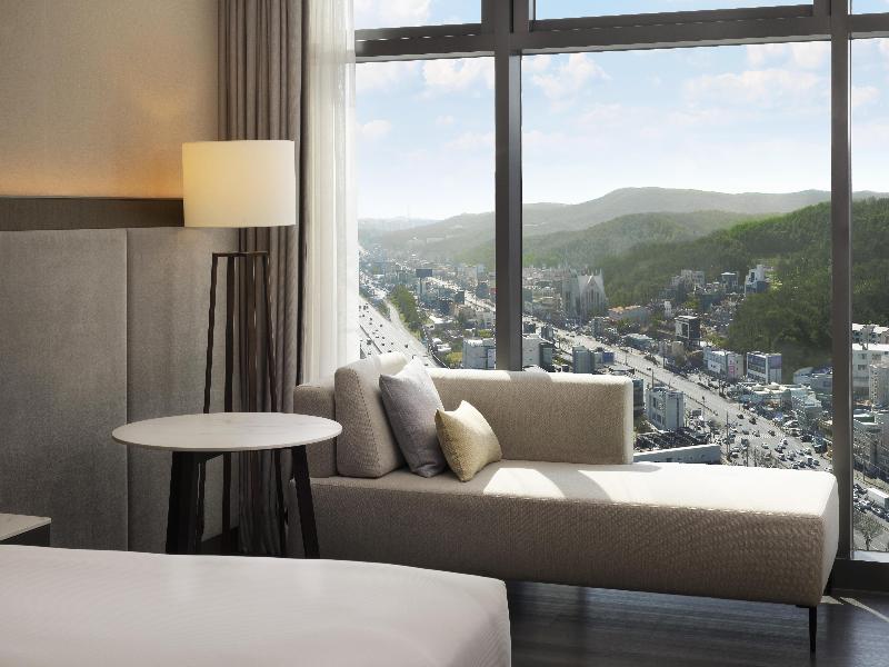 Doubletree By Hilton Seoul Pangyo image