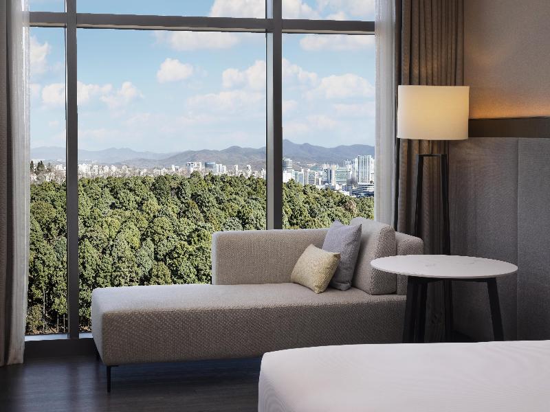 Doubletree By Hilton Seoul Pangyo image