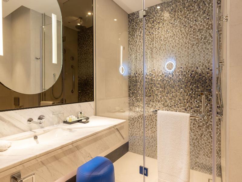 Embassy Suites By Hilton Doha Old Town image