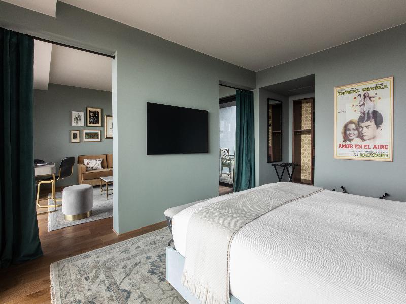 Hotel Montevideo image