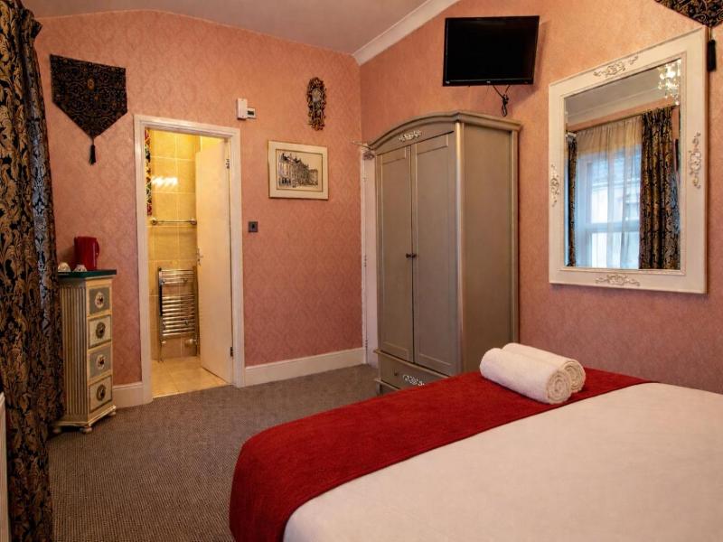 Hotel Rouge image