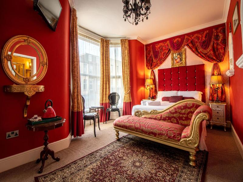 Hotel Rouge image