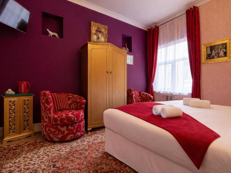 Hotel Rouge image