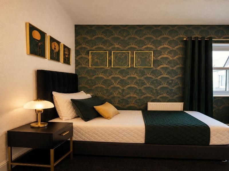 Hotel Rouge image