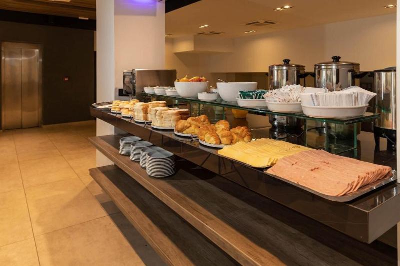Hotel M image