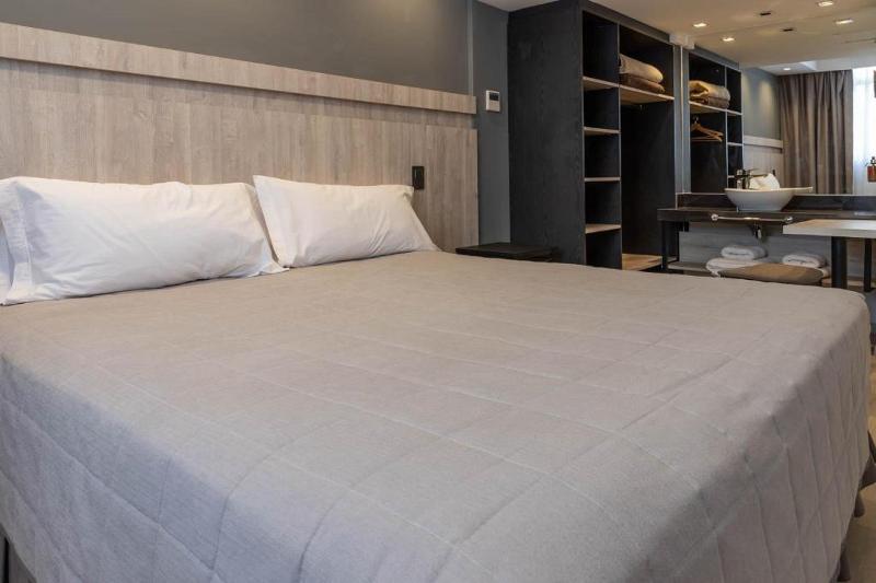 Hotel M image