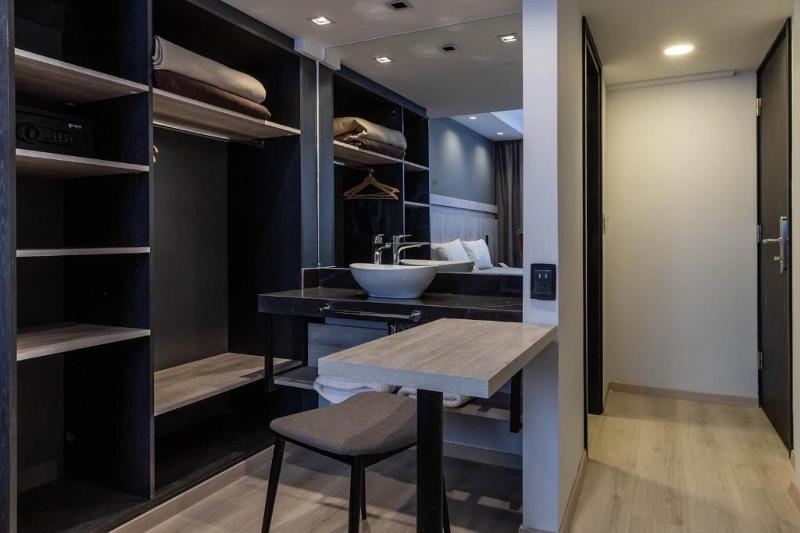 Hotel M image