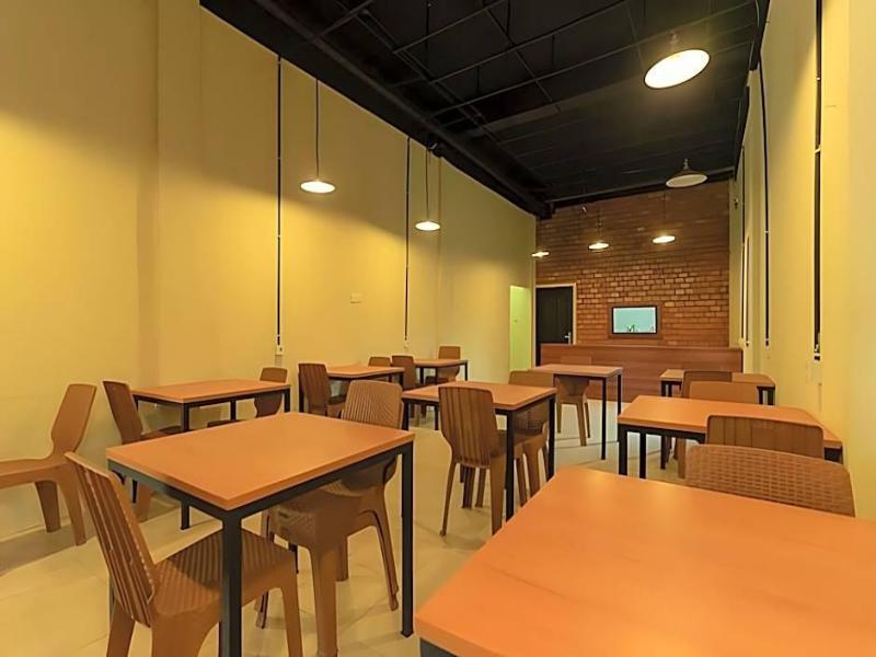 Reddoorz Syariah Near Transmart Jambi 2 image