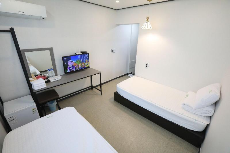 Casa Mini Hotel And Guesthouse image