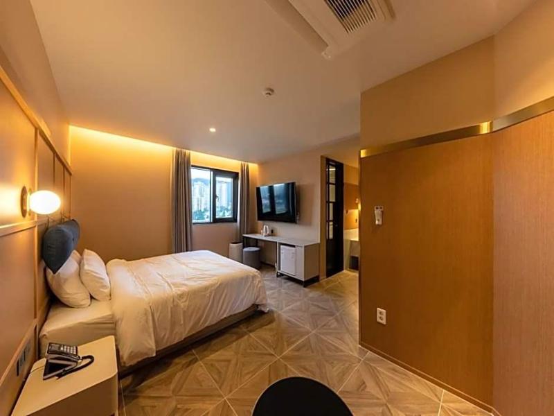 Brown-dot Hotel Ulsan Sincheon image
