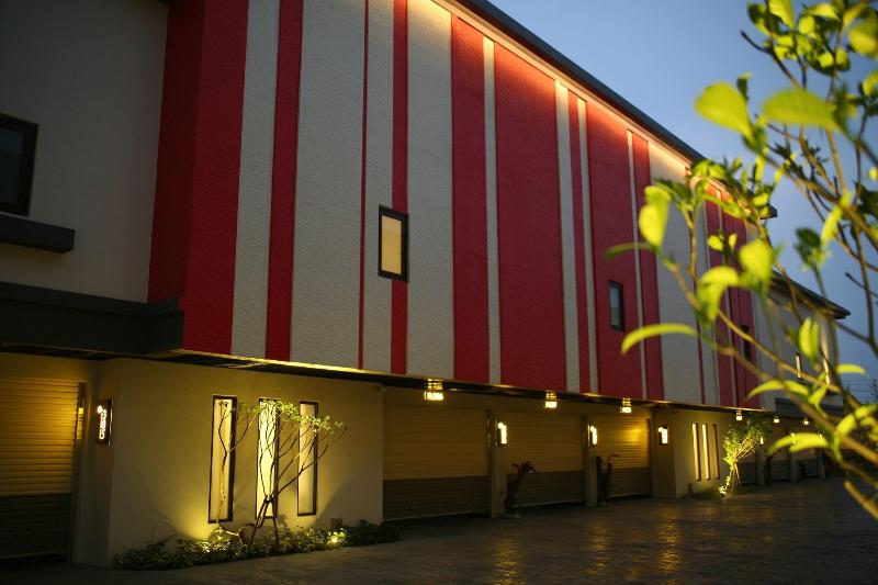 Moon-inn Boutique Motel image