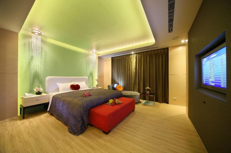Moon-inn Boutique Motel image