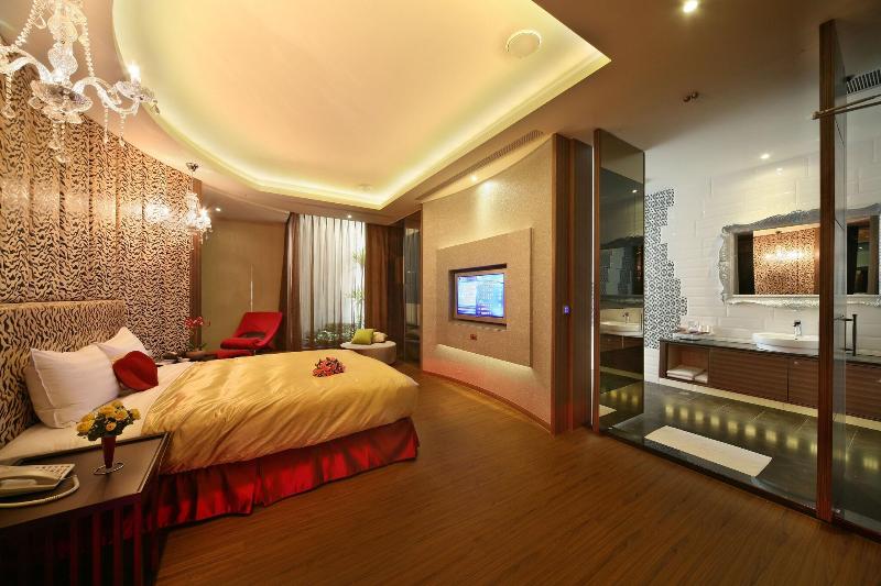 Moon-inn Boutique Motel image