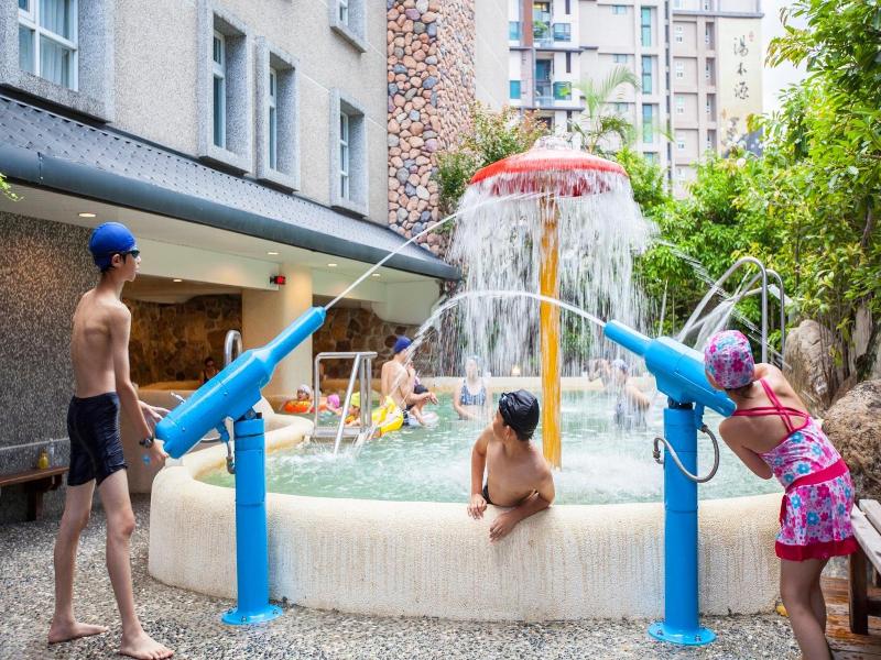 Hua Ge Hot Spring Hotel image