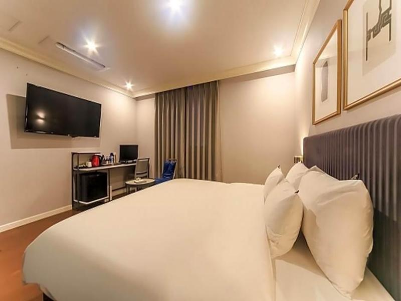 Gupo Brown-dot Hotel image