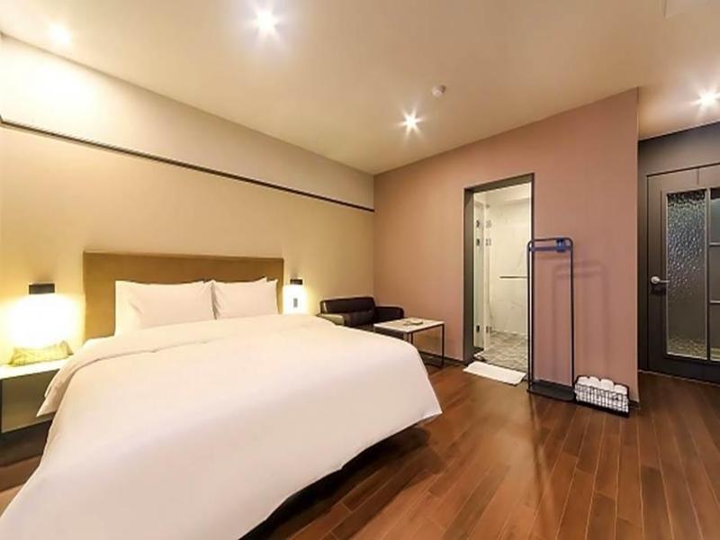 Gupo Brown-dot Hotel image
