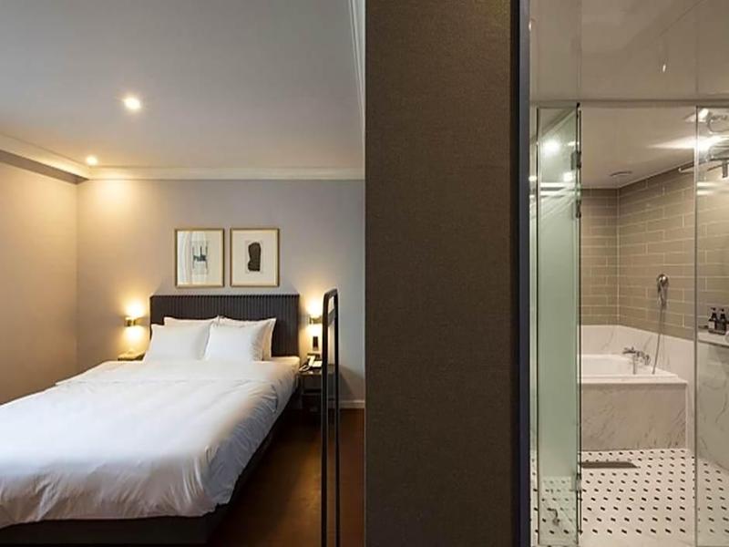 Gupo Brown-dot Hotel image