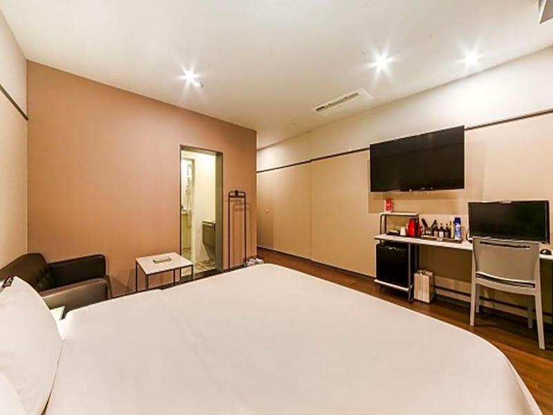 Gupo Brown-dot Hotel image
