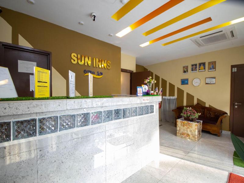 Sun Inns Permas Jaya image