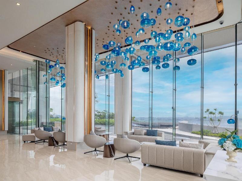 S. Sriracha Hotel And Residence