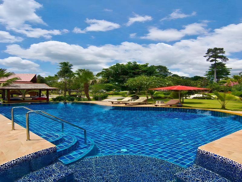 Bueng Bua Thong image