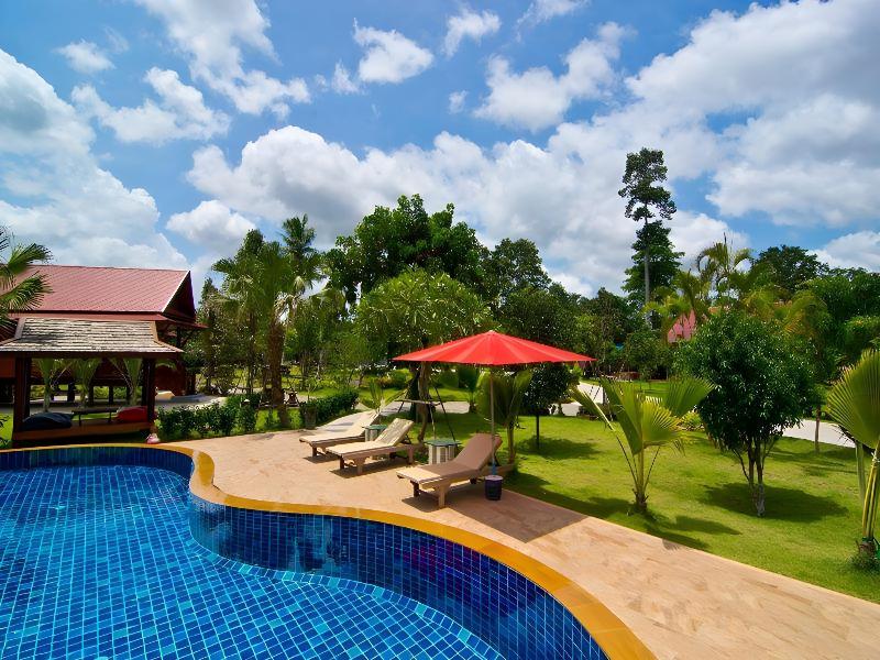 Bueng Bua Thong image