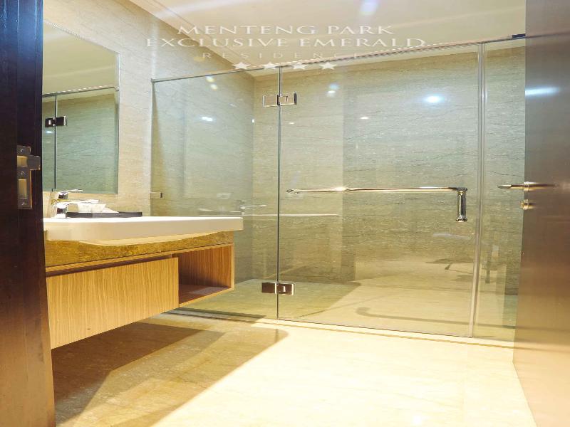 Menteng Park Exclusive Emerald image