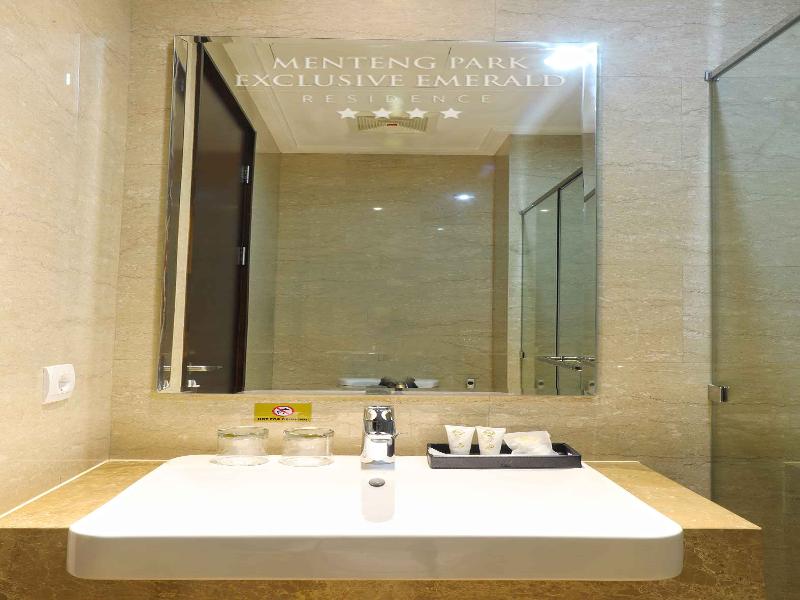 Menteng Park Exclusive Emerald image