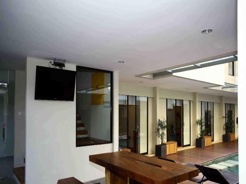 M Pavilion Karawaci image