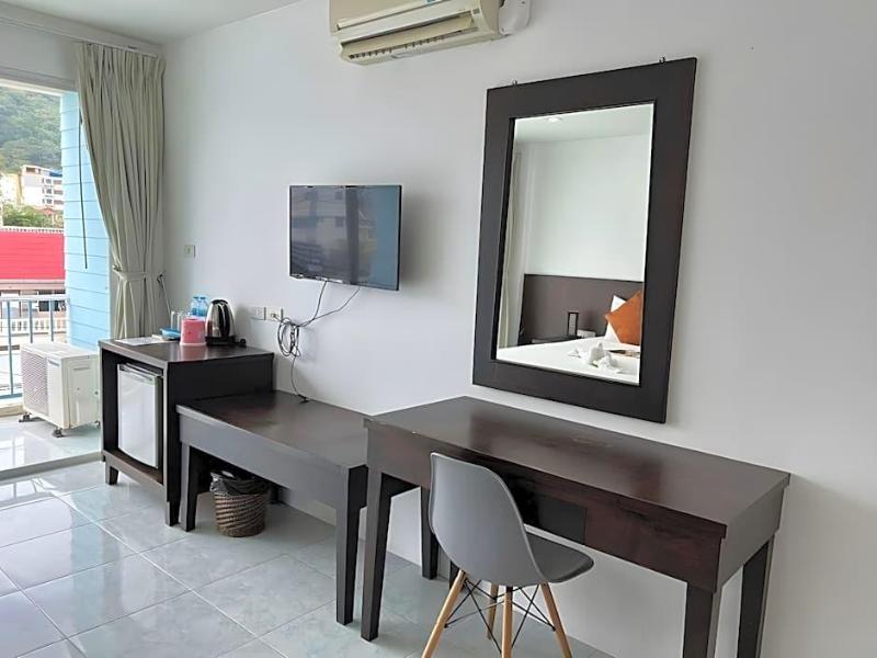 Kiwi Boutique Hotel image