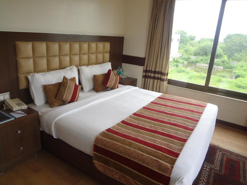 Hotel Legend Inn @ Nagpur image