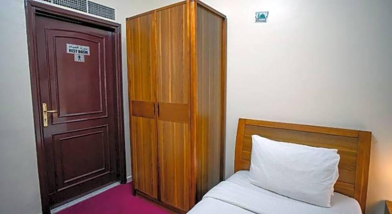 Al Karnak Hotel Llc image