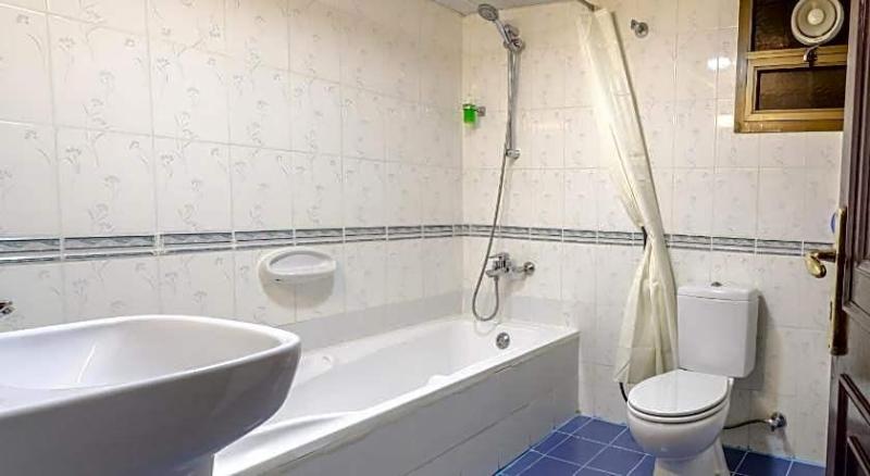 Al Karnak Hotel Llc image