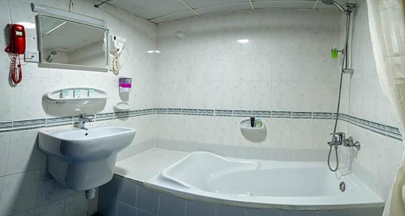 Al Karnak Hotel Llc image