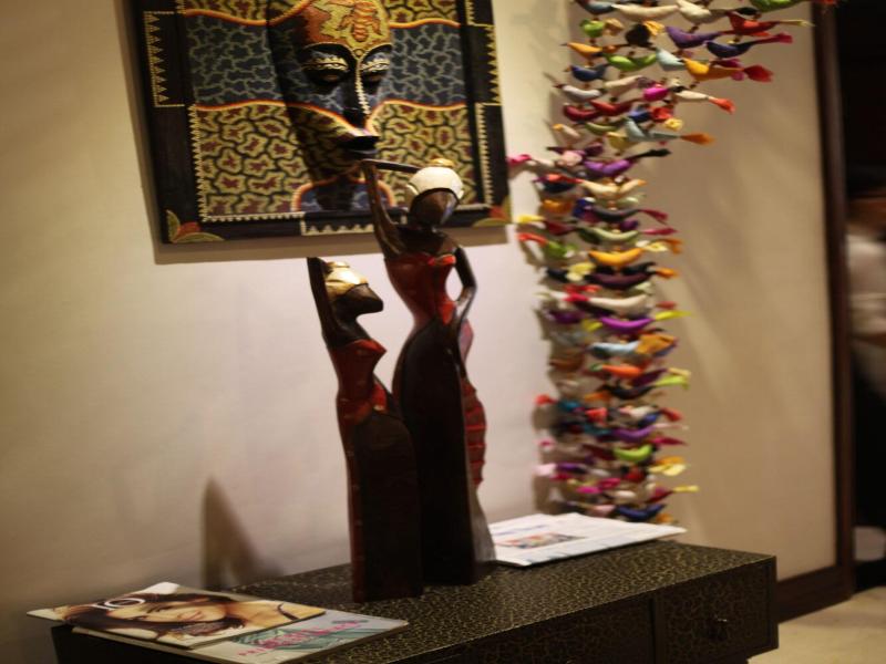 Aira Boutique Hanoi Hotel And Spa image