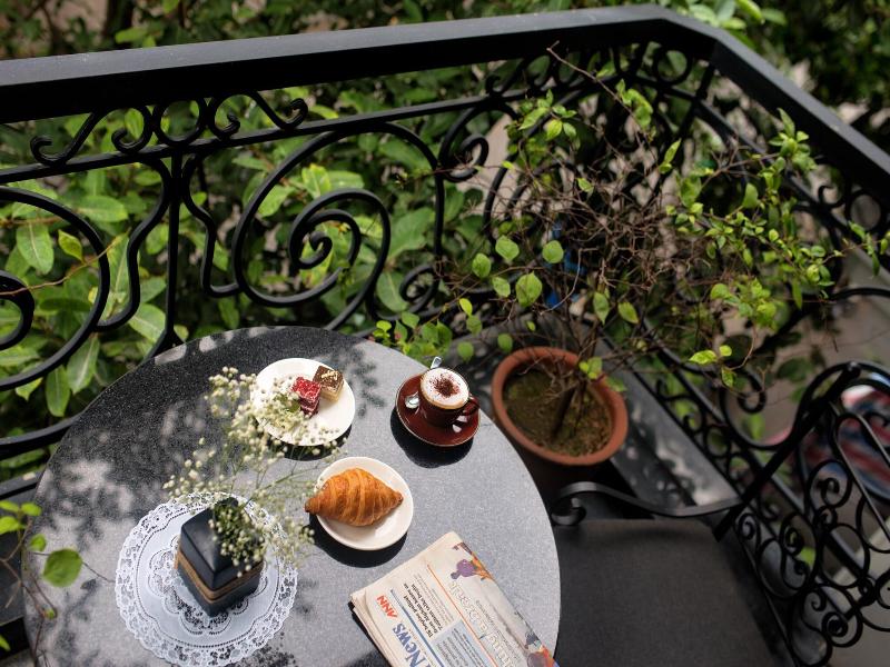 Aira Boutique Hanoi Hotel And Spa image