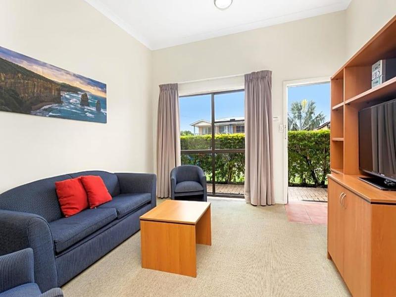 Peninsula Nelson Bay Motel And Serviced Apartments image