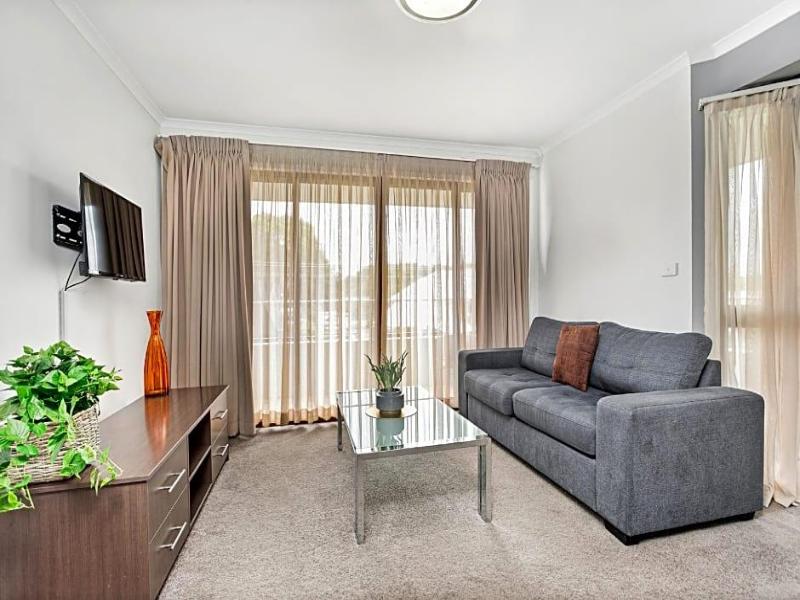 Peninsula Nelson Bay Motel And Serviced Apartments image