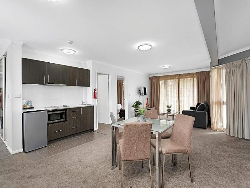 Peninsula Nelson Bay Motel And Serviced Apartments image
