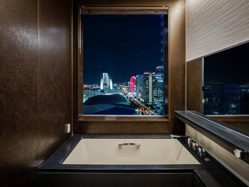 Hilton Garden Inn Yokohama Minatomirai image