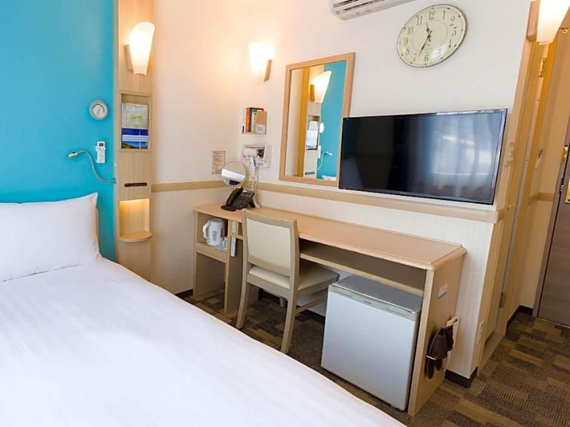 Toyoko Inn Marugame Ekimae image