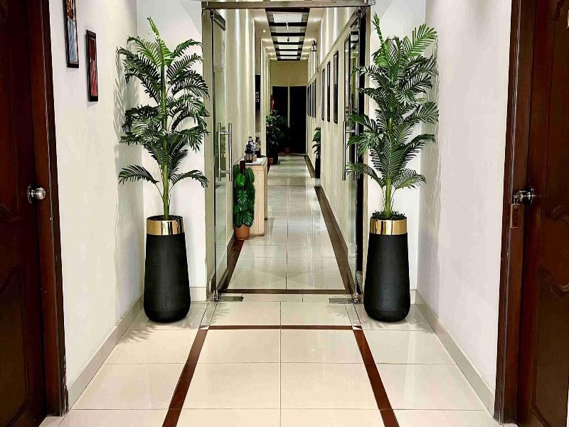 Royal Inn Hotel image