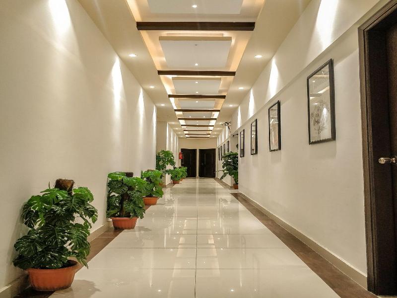 Royal Inn Hotel image