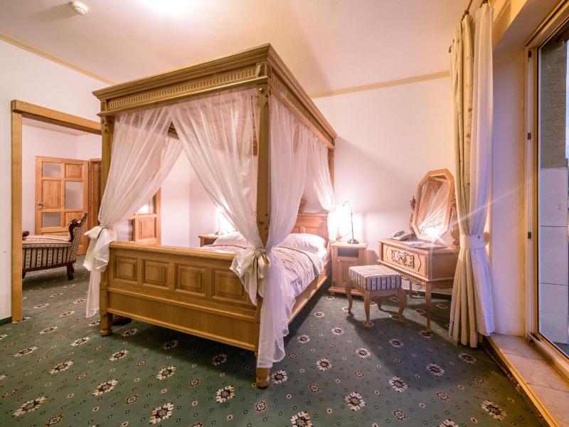 Hotel Diana image