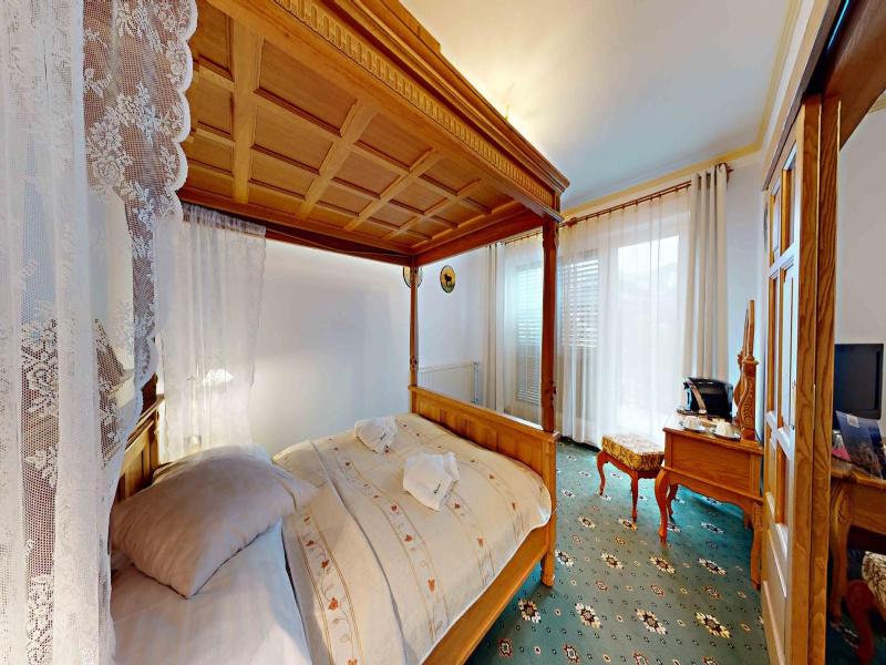 Hotel Diana image